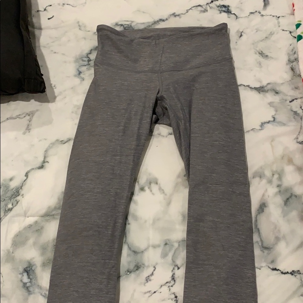 Lululemon cropped wunder under leggings